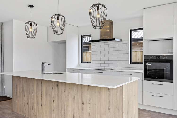 25 Crossley Avenue_1