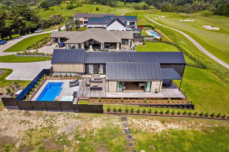 65 Grayson Road Wainui_35