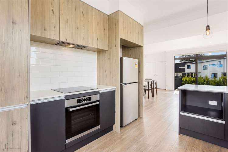 7 Frank Gill Road Hobsonville_2