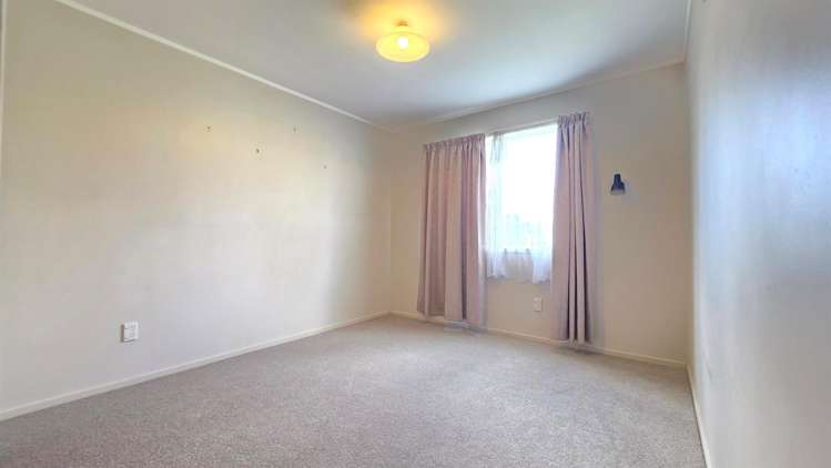 69A Titirangi Road New Lynn_3