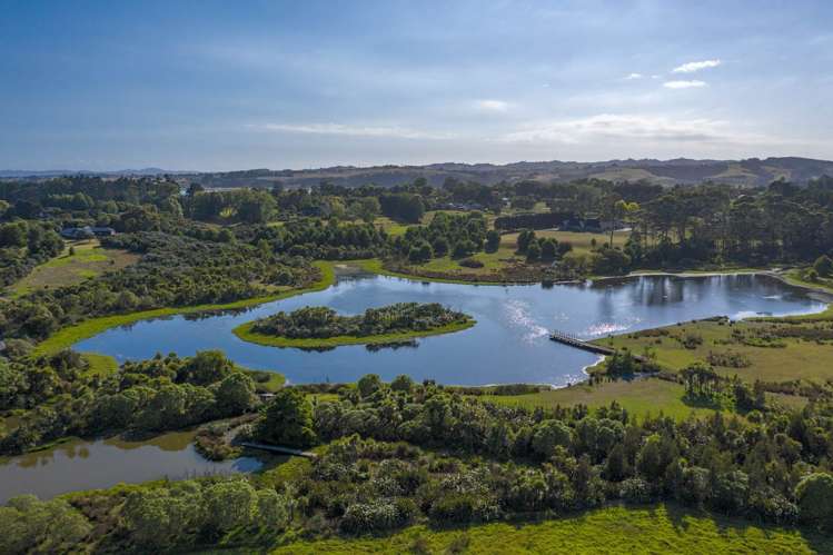 360 Clifton Road Whitford_10