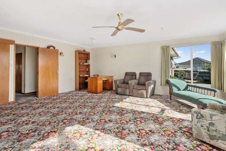 3 Yorkton Rise Mangere Bridge_11