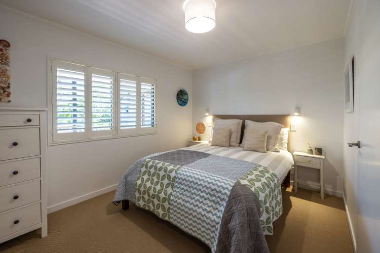 2 Hobson Terrace Onetangi_13