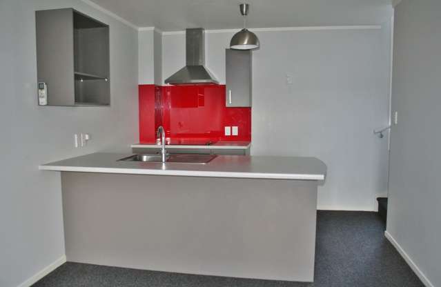 1/16A Woodall Place Totara Vale_4