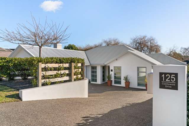 Perfect Entertainer In Premium Location!