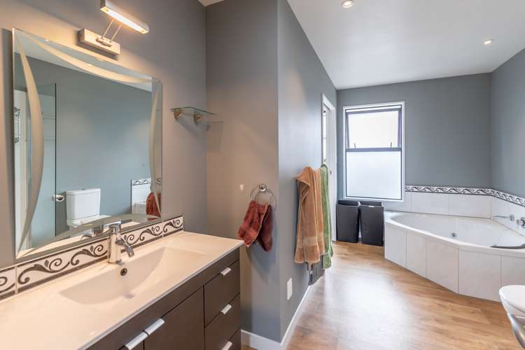 77 Burwood Road Burwood_11