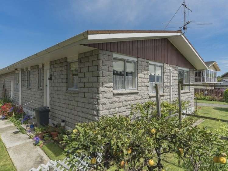 1/16 Cobham Crescent Stoke_1