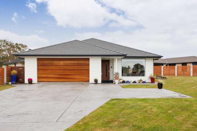 A Well-Proportioned Home in a Prime Neighbourhood