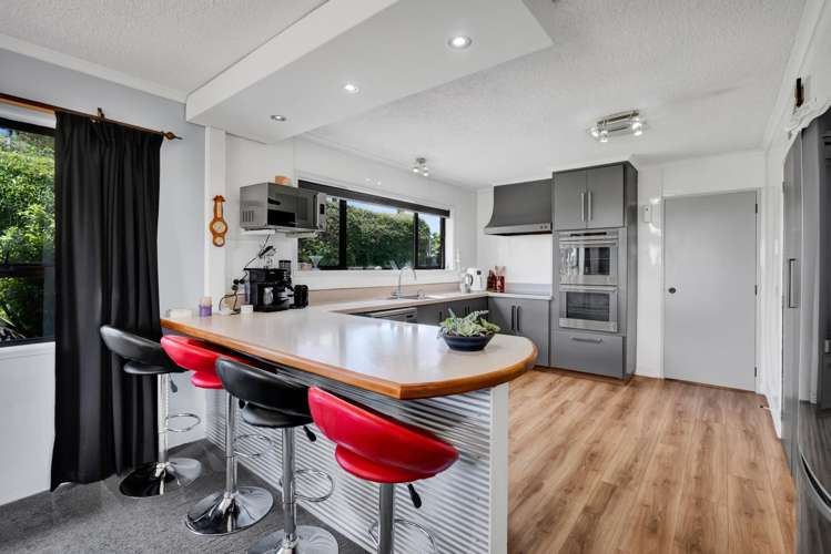 2 Waireka Road East Omata_7