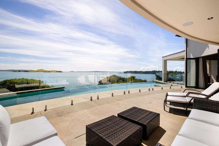 A luxury waterfront home on Riddell Road, in Auckland's Glendowie, was sold last month to a Kiwi expat based in New York.  Photo / Supplied