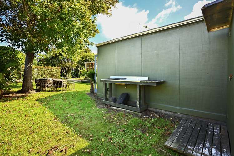 8 Katrin Place Mahanga_23