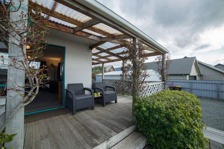 22b Lawson Burrows Crescent Te Anau_10