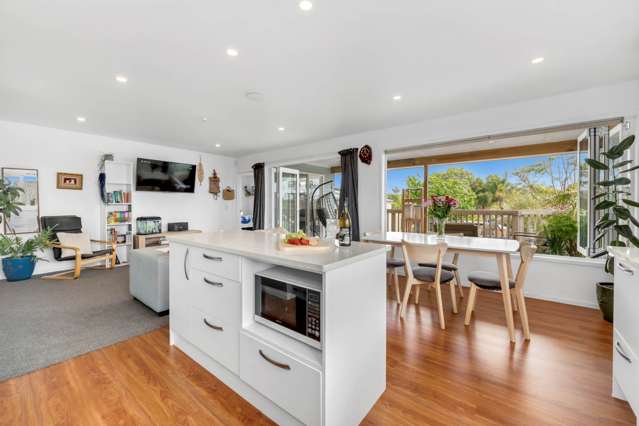 18 Shelly Bay Road Beachlands_4