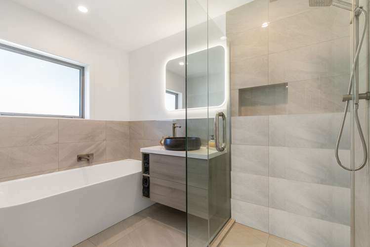 15 Omana Heights Drive Maraetai_13