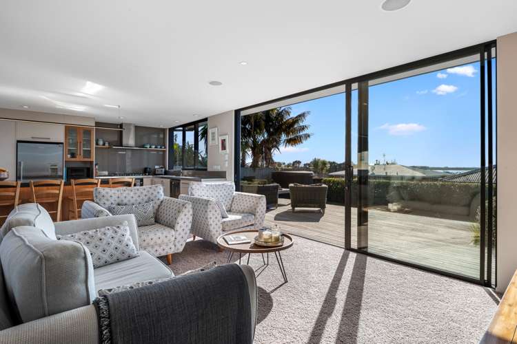 3 Pine Avenue Otumoetai_21