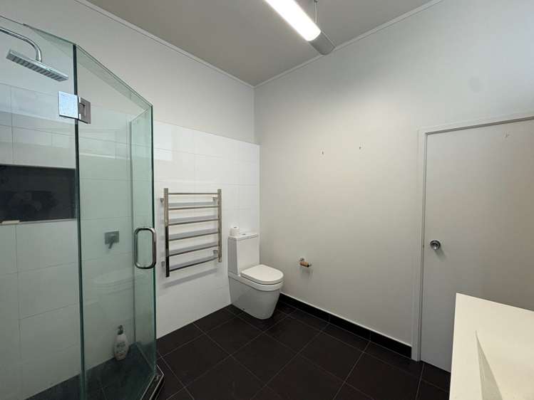 16 Sorrel Crescent Bucklands Beach_11