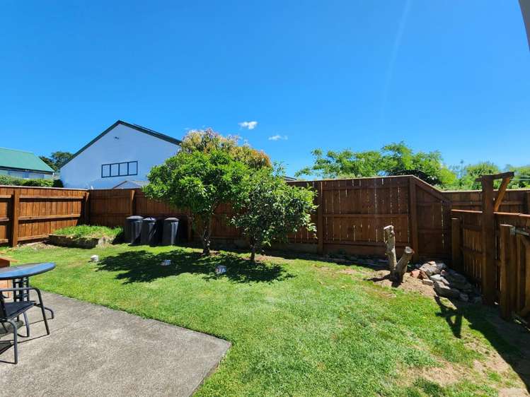 5 Holloway Road Omata_21