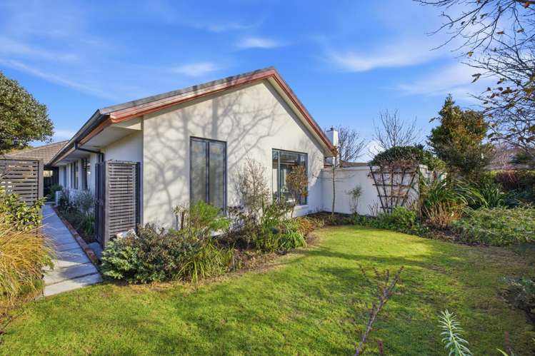 1 Caroline Way Northwood_23
