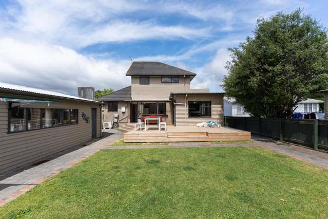 Five Bedroom Home with Dream Outdoor Space