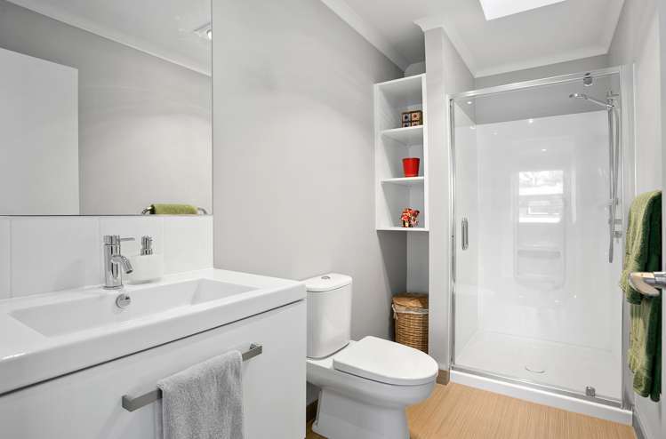 46 Plescher Crescent Leamington_21