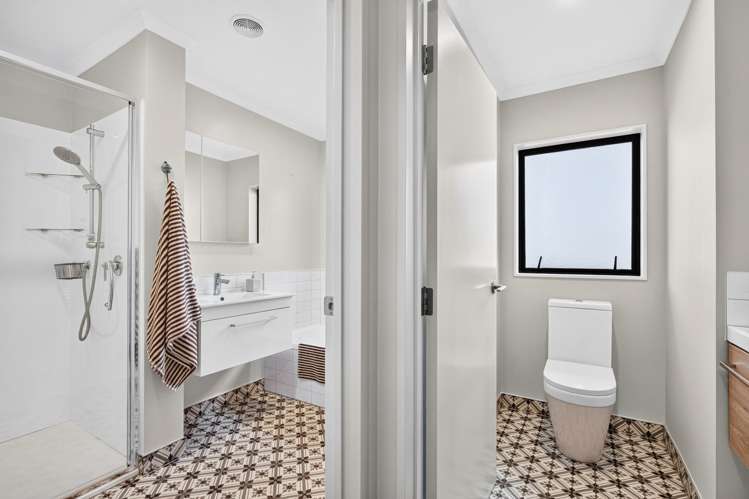 20B Cambridge Road Riverhead_7