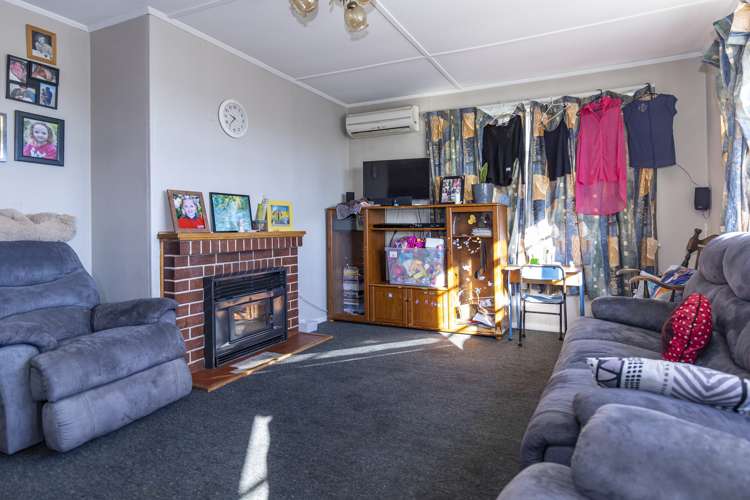 96 Grants Road Marchwiel_3