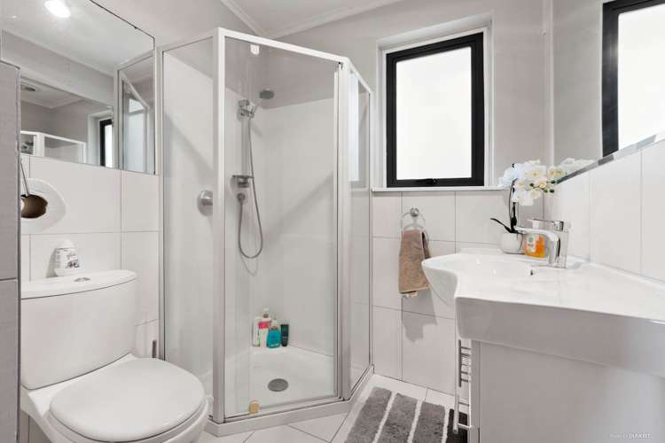 47 Bolton Street Blockhouse Bay_11