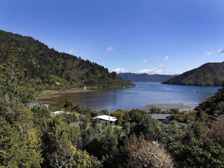 609 Port Underwood Road Whatamango Bay_8