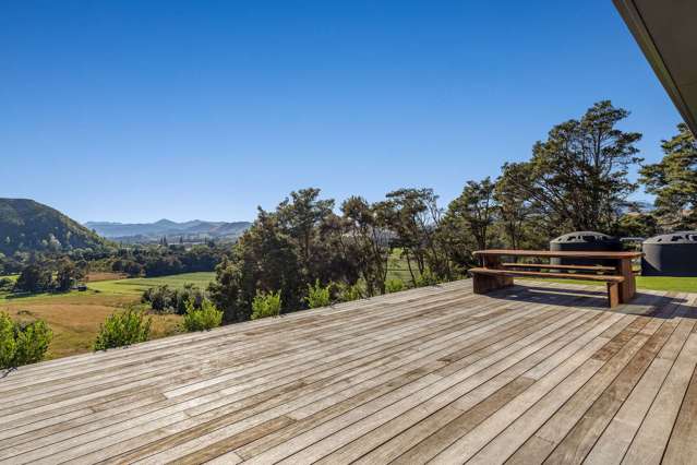 Near new lifestyle property below a million?!
