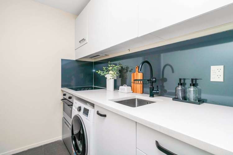 1711/10 Waterloo Quadrant Auckland Central_8