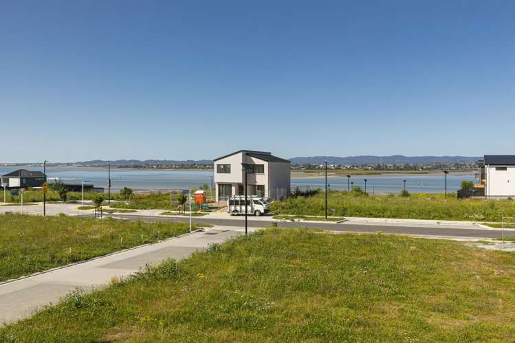 2/18 Scott Road Hobsonville_13