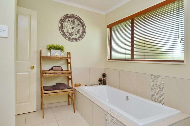 1 Cobden Place Woodend_14