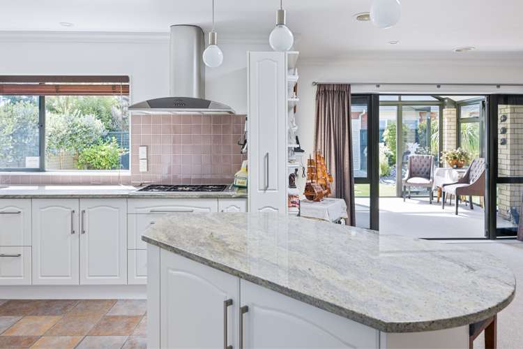 1 Merlin Close Huntington_5