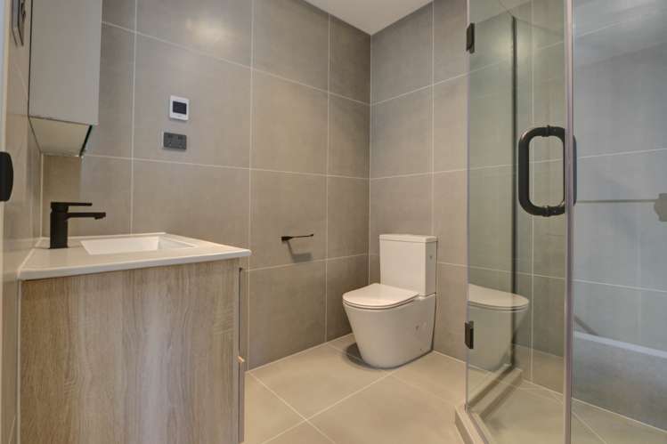 6b Athena Drive Totara Vale_25