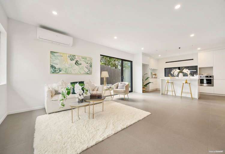 11D Rene Place_1