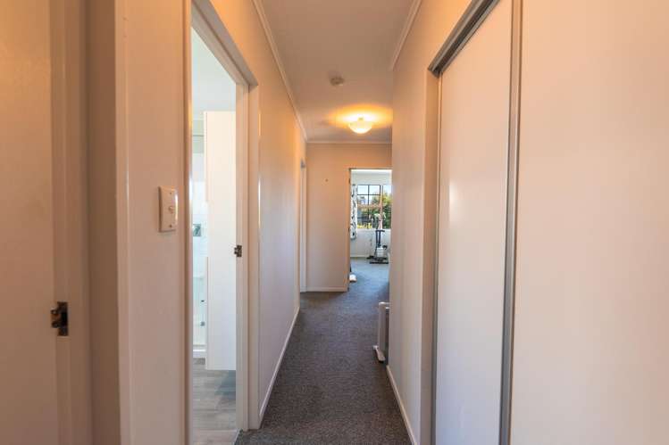 534 Queens Drive Rosedale_11