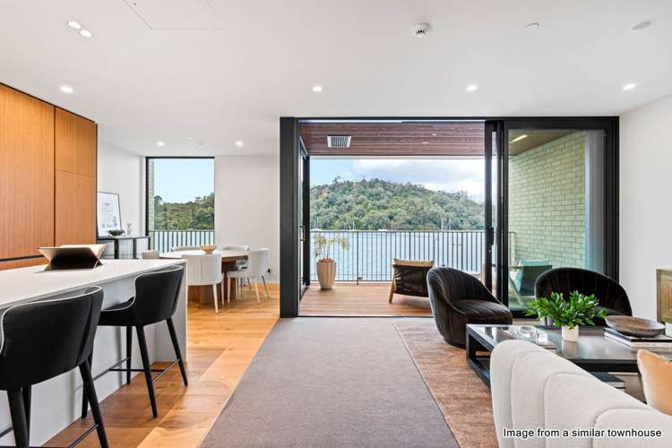 TH 8/6 Boundary Road Hobsonville_5