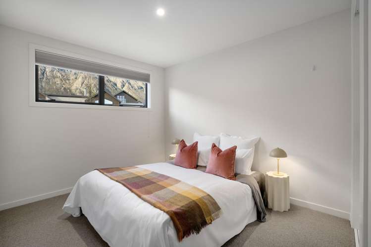 101 Spur Ridge Rise Jacks Point_32