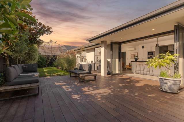 Prime Position, Perfect Living - Don't Miss This!