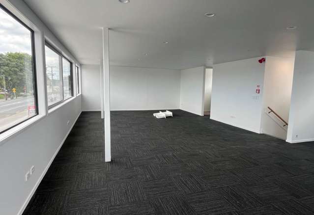 85 Carr Road Mt Roskill_3