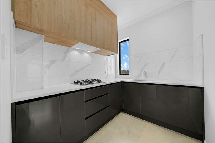 12 Uru Drive Flat Bush_16