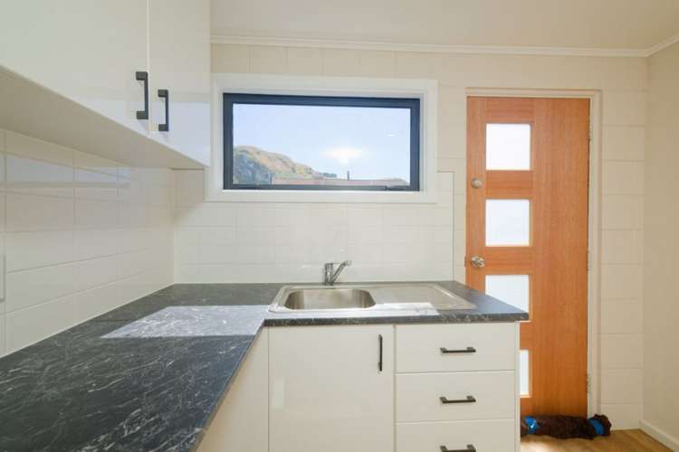 2/1 Weka Road South Bay_27