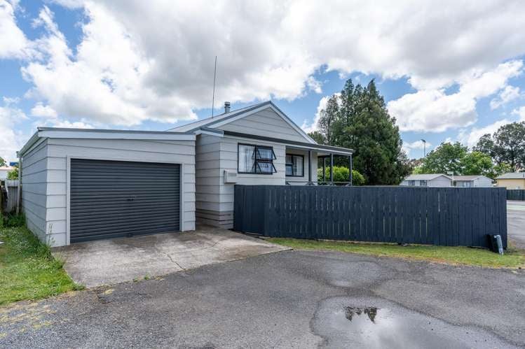 71A Kahikatea Drive Melville_2