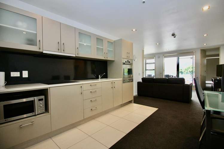 1B/8 The Esplanade Whitianga_9