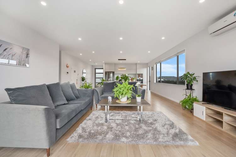 3 Tararua Street Massey_11