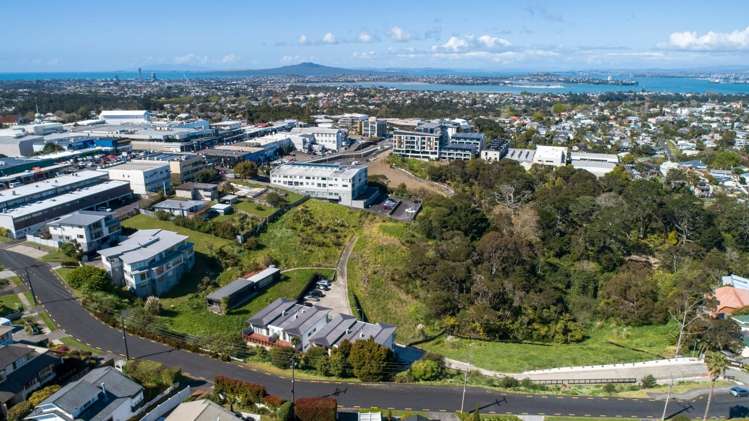 8B Huka Road Birkenhead_25