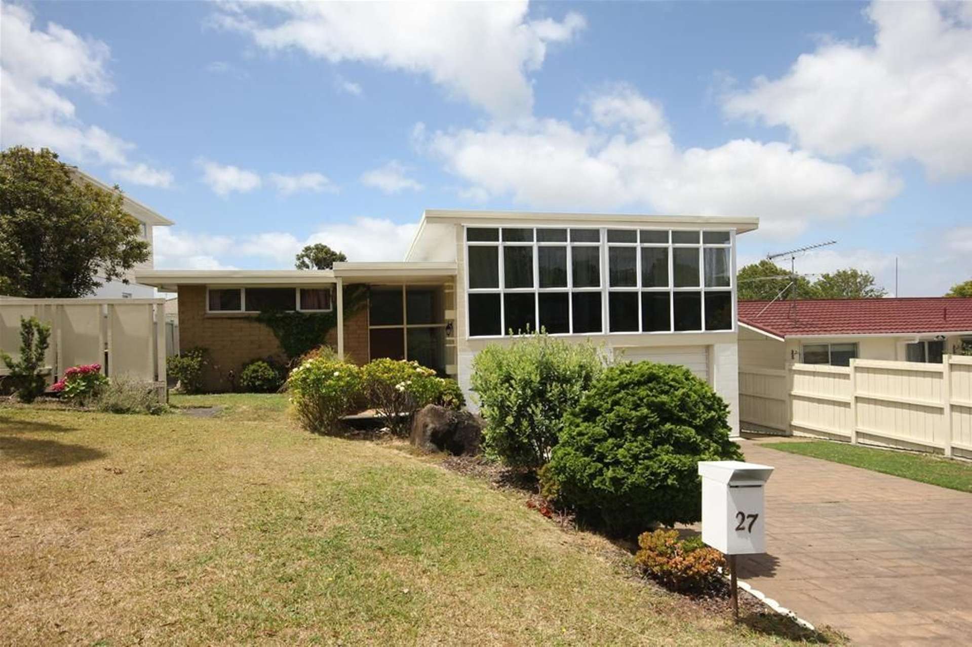 27 Manhattan Heights Glendene Waitakere City Houses for Sale