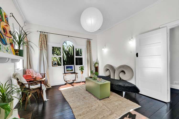 87 South Road Manaia_15