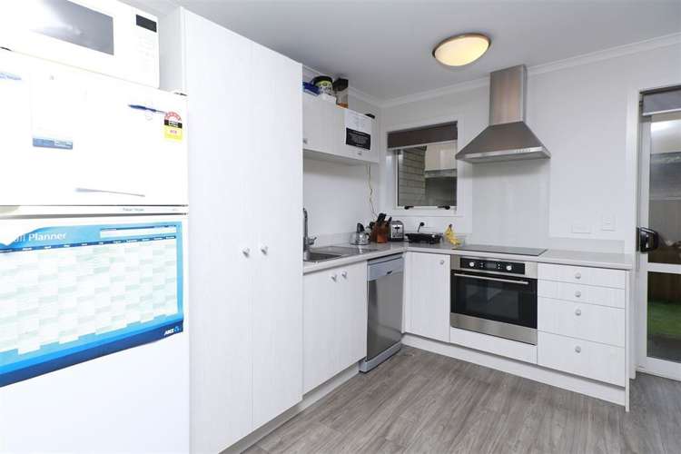 73 Chiefs Court Hamilton East_1