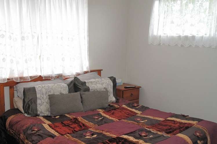 2/11 Etherton Drive Manurewa_5